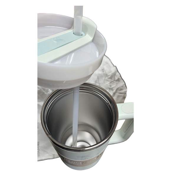 Stanley The Flowstate Quencher H2.0 Tumbler 40 oz in Mist New in Box - Picture 10 of 14